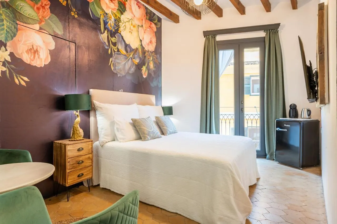 Dog Admiral - Urban Guest House Palma de Mallorca