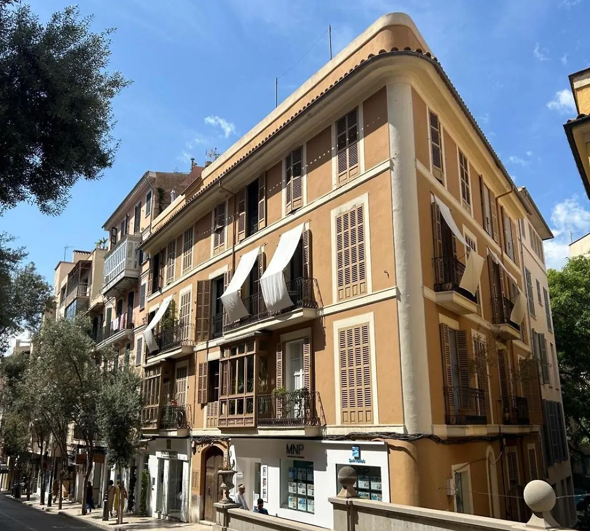 Dog Admiral - Urban Guest House Palma de Mallorca Spain