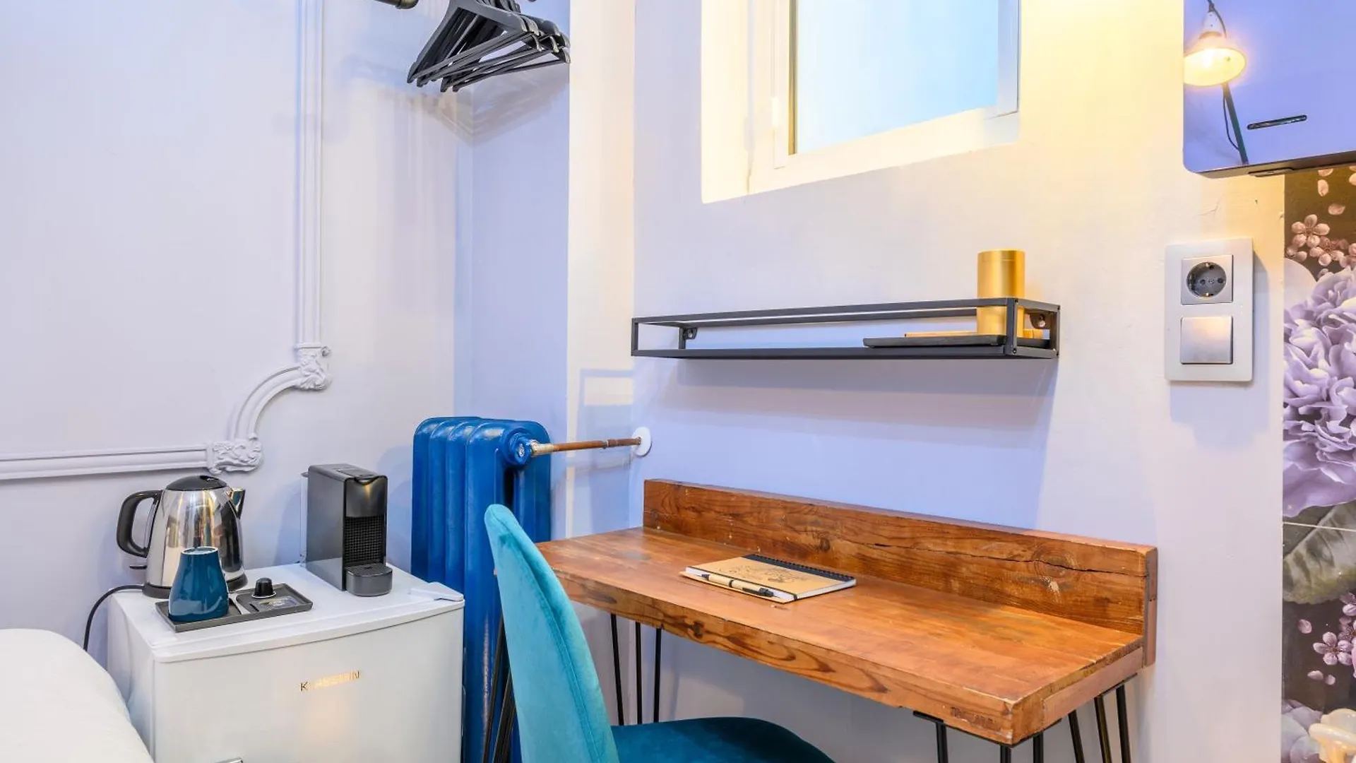 Dog Admiral - Urban Guest House Palma Spanien