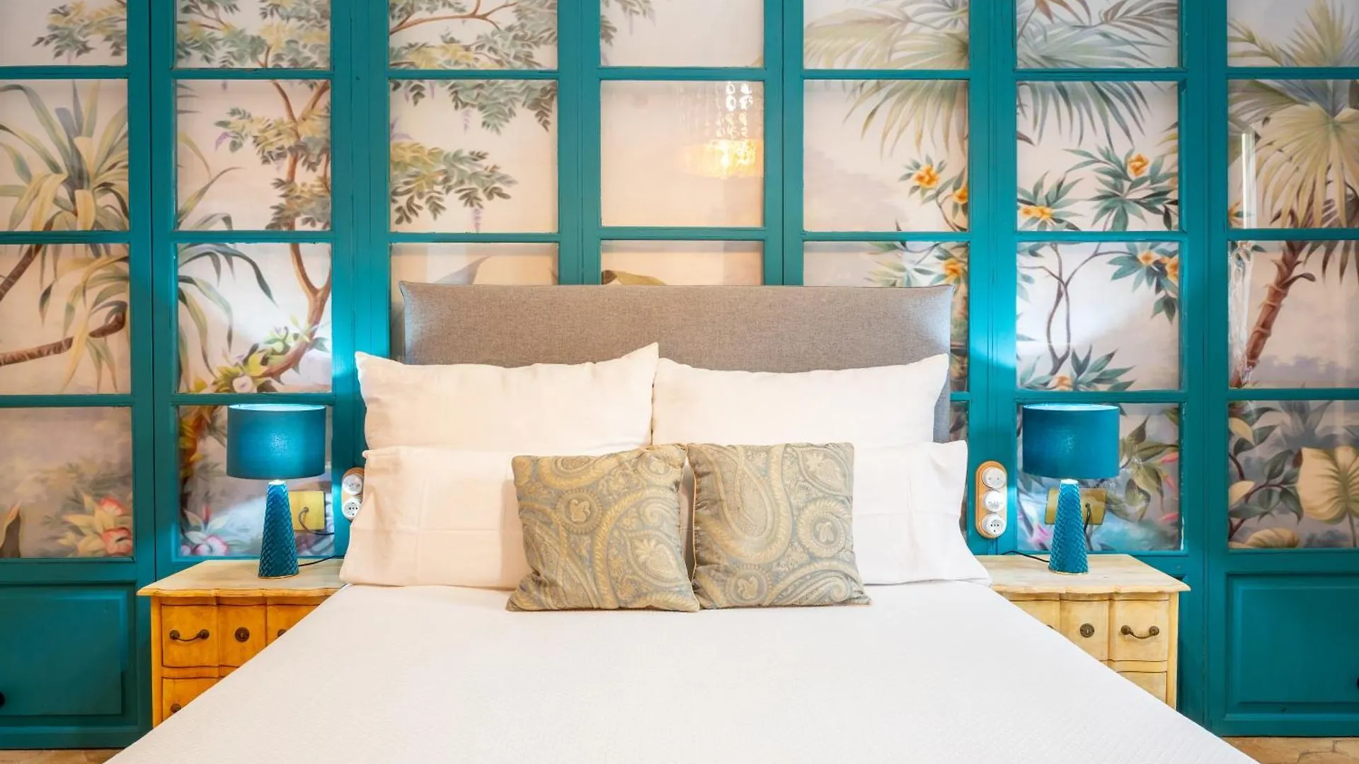 Homestay Dog Admiral - Urban Guest House Palma de Mallorca Spain